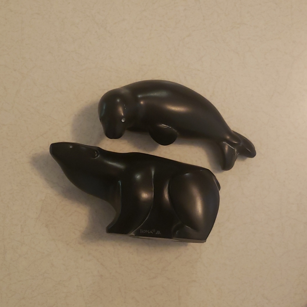Carved Bear Seal Pair Figurines Boma Canada Black